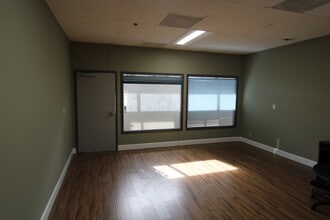 1575 N Lake Ave, Pasadena, CA à louer Photo intérieure- Image 2 de 2