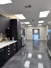 1010 W 35th St, Chicago, IL for lease Building Photo- Image 2 of 3