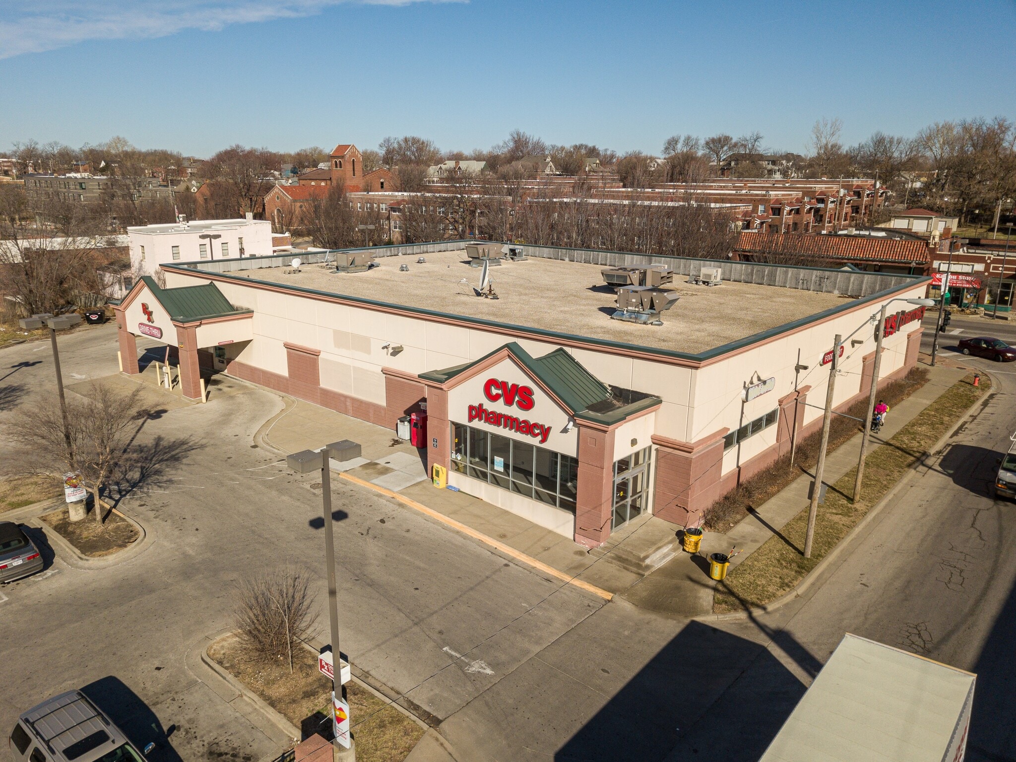 2435 E Independence Ave, Kansas City, MO for lease Building Photo- Image 1 of 9