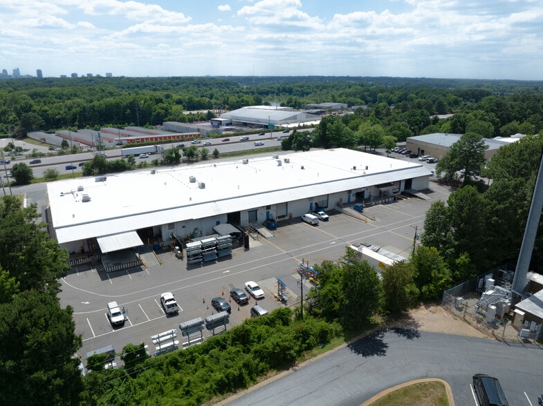 2539 Noblin Rd, Raleigh, NC for lease - Building Photo - Image 2 of 9