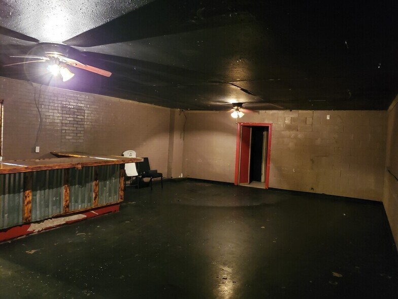 3428 NE 23rd St, Oklahoma City, OK à vendre - Photo du bâtiment - Image 2 de 2