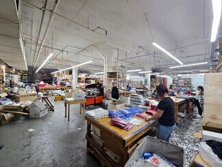 Plus de détails pour 59-00 Decatur St, Ridgewood, NY - Industriel à louer