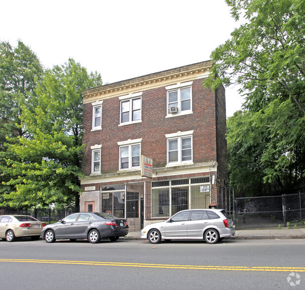 691-693 Dudley St, Dorchester, MA for sale - Primary Photo - Image 1 of 3