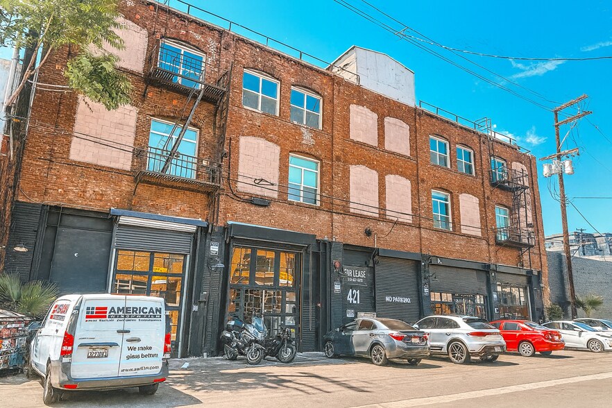 421-427 Colyton St, Los Angeles, CA à vendre - Photo du bâtiment - Image 1 de 10
