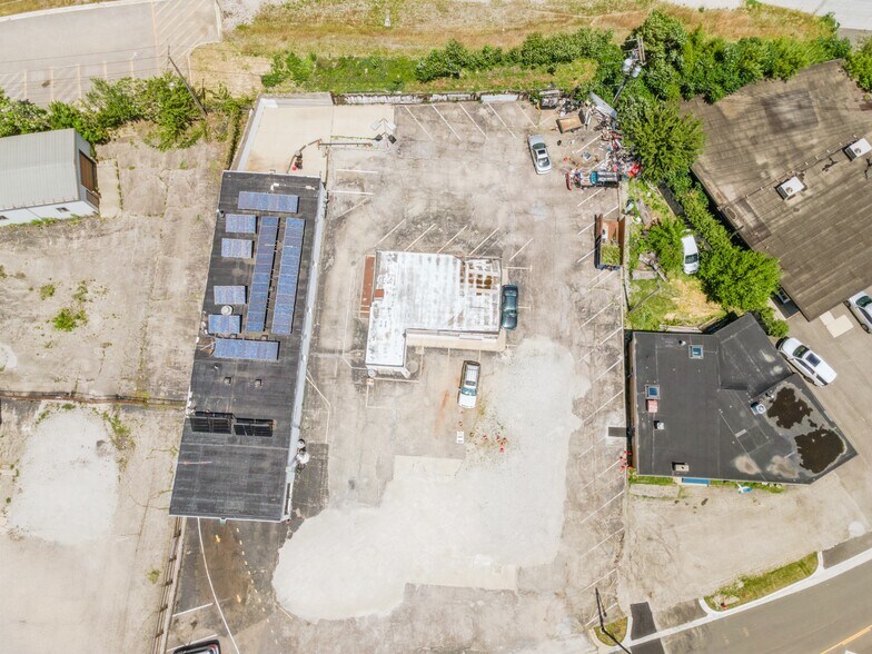 618-628 1st, Geneva, IL à vendre - Photo du bâtiment - Image 2 de 4