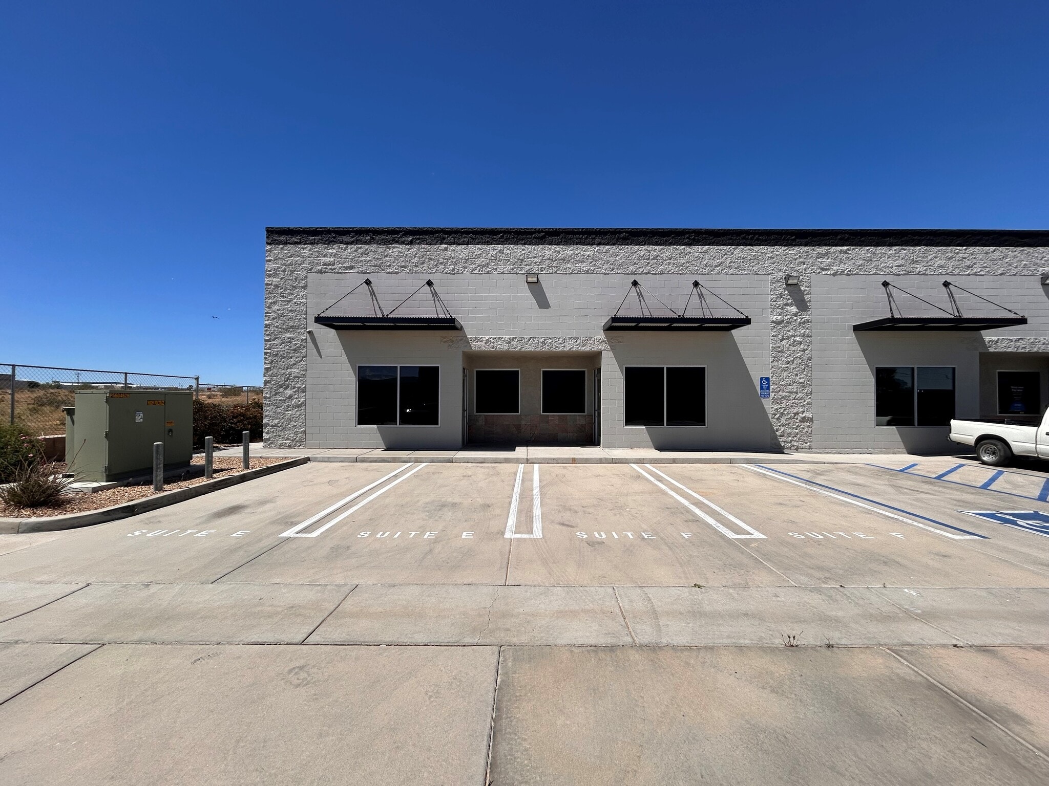 10690 G Ave, Hesperia, CA for lease Interior Photo- Image 1 of 8