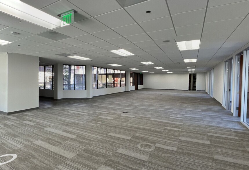 12555 High Bluff Dr, San Diego, CA à louer - Numérisation 3D de Matterport - Image 2 de 22