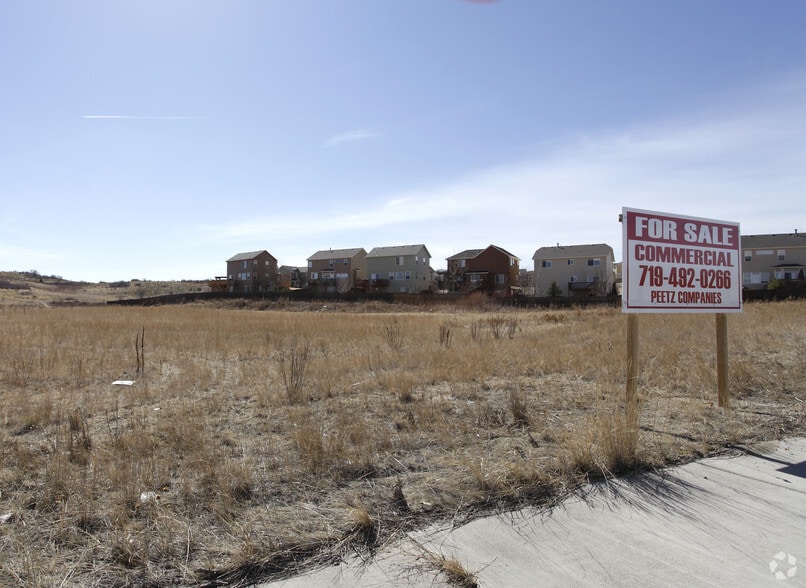 5440 Rio Vista Dr, Colorado Springs, CO for sale - Building Photo - Image 2 of 4