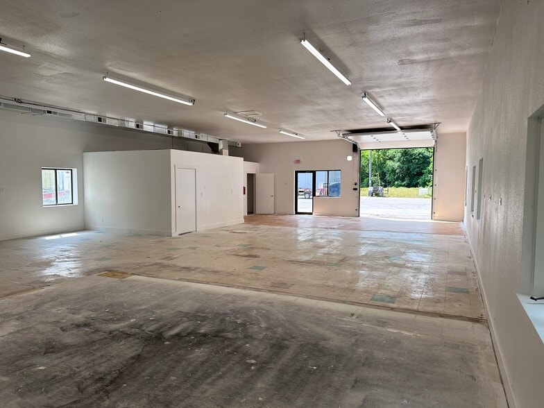 5110 W M-72, Traverse City, MI for lease - Building Photo - Image 3 of 7