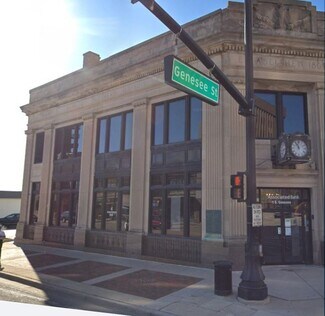 Plus de détails pour 1 S Genesee St, Waukegan, IL - Commerce de détail à vendre