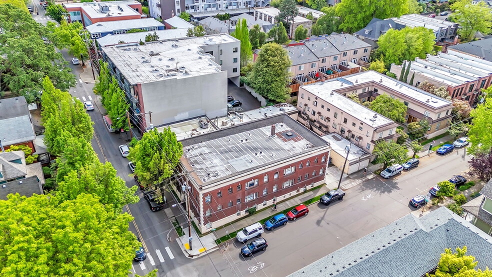1323 NW 23rd Ave, Portland, OR for sale - Building Photo - Image 3 of 16