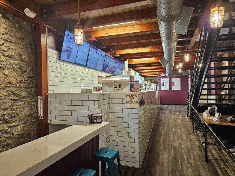 16 E Gay St, West Chester, PA à vendre - Photo du bâtiment - Image 3 de 10