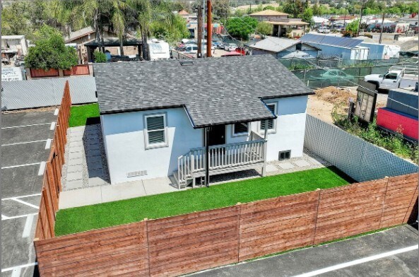 1045 Main St, Ramona, CA à vendre - Vidéo sur l’inscription commerciale - Image 3 de 49