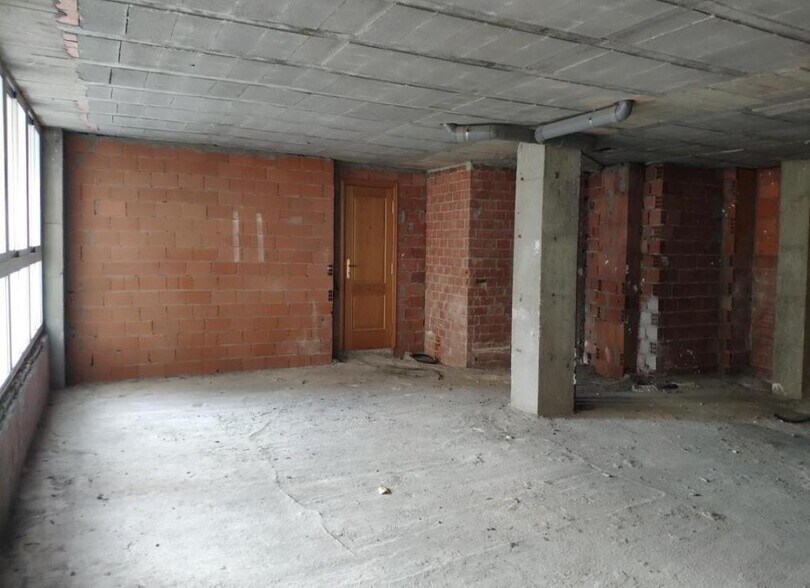 Rúa Nicomedes Pastor Díaz, 3, Lugo, Lugo for sale - Interior Photo - Image 2 of 4