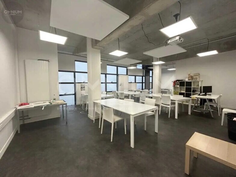 Office in Lyon for sale - Interior Photo - Image 3 of 6