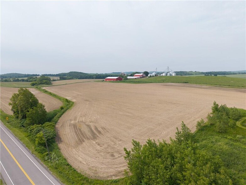 County Rd 32, Canandaigua, NY for sale - Building Photo - Image 2 of 6