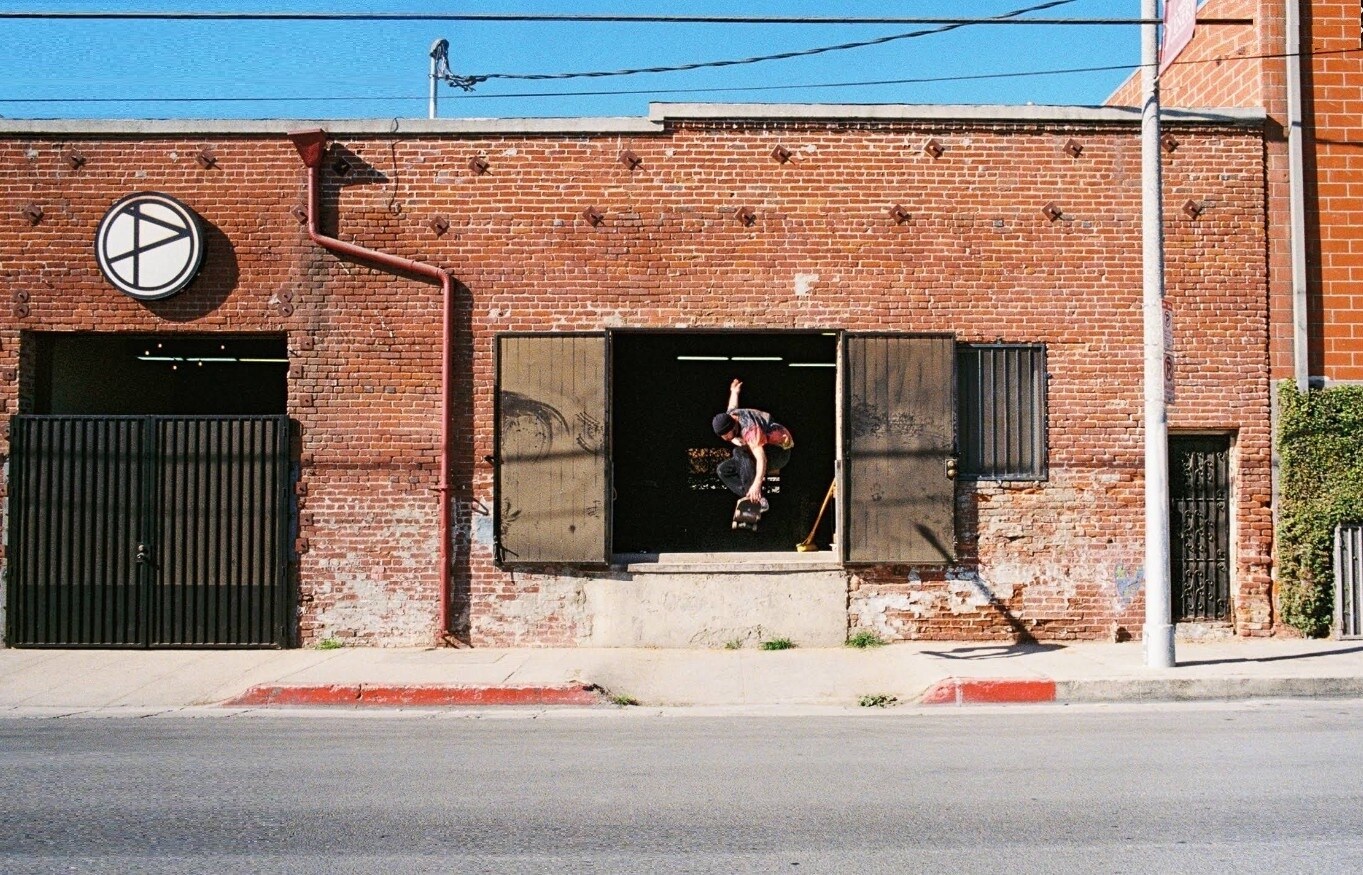 643 Gibbons St, Los Angeles, CA à louer Photo principale- Image 1 de 5