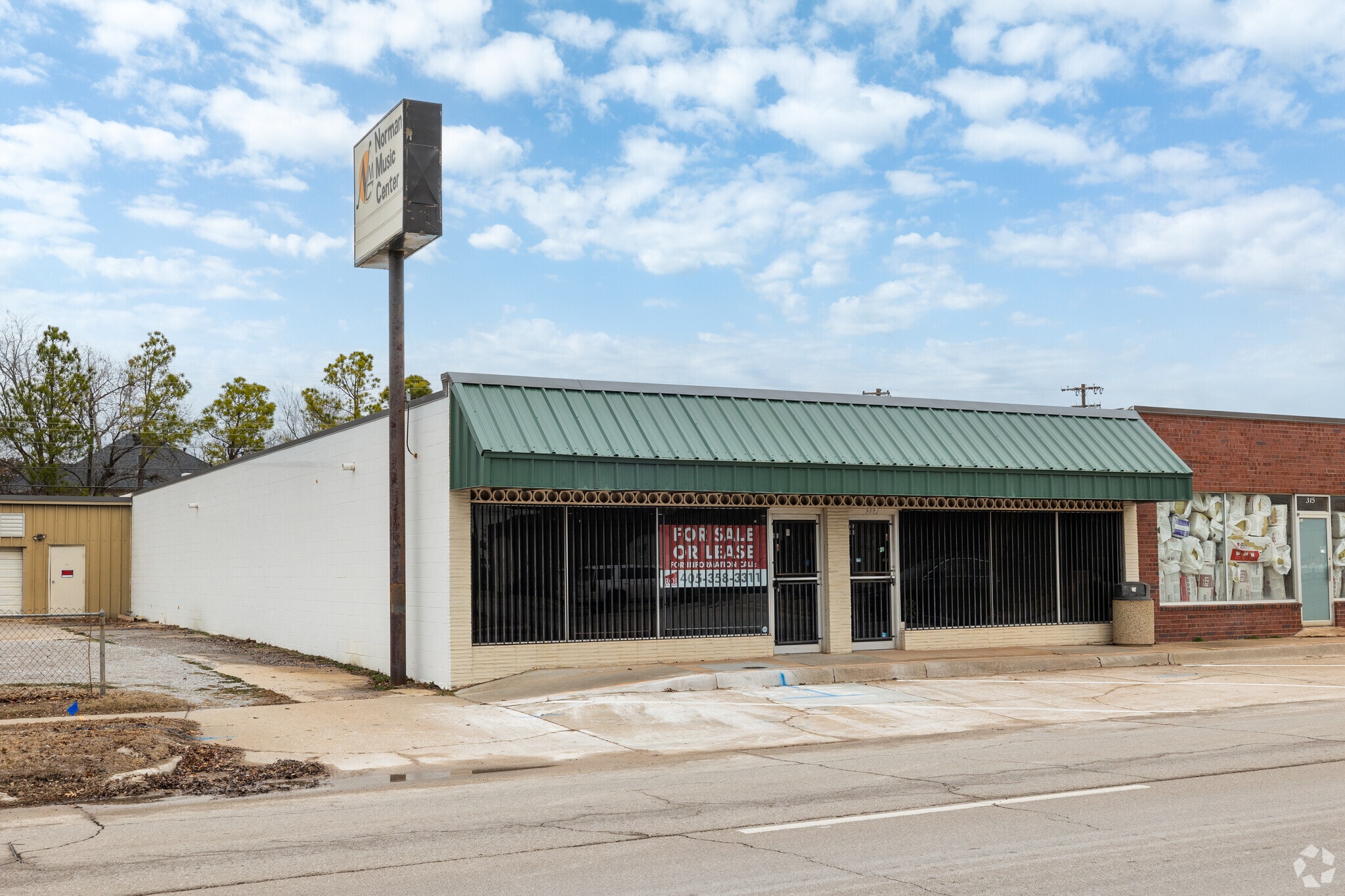 317 W Gray St, Norman, OK for sale Primary Photo- Image 1 of 1