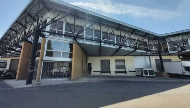 12 Avenue Arago, Morangis à louer - Photo du bâtiment - Image 2 de 6