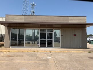 More details for 800 S Locust St, Denton, TX - Retail for Lease