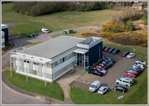 200 Eureka Park, Ashford à vendre - Photo principale - Image 1 de 16