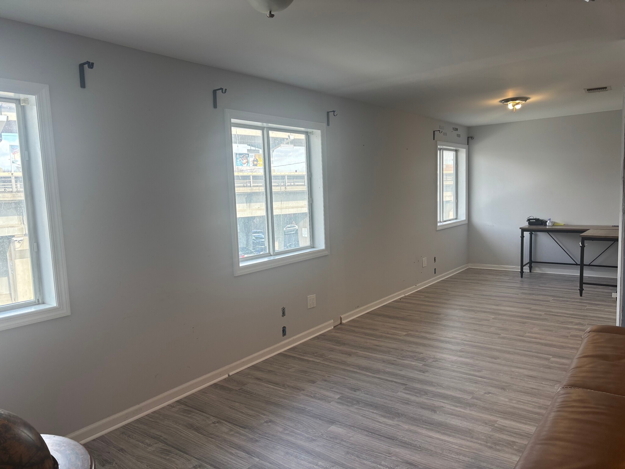 521 Oak St, Copiague, NY à louer Photo intérieure- Image 1 de 11