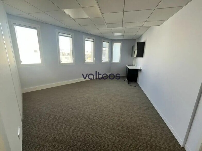 Office in Balma for lease - Building Photo - Image 3 of 8