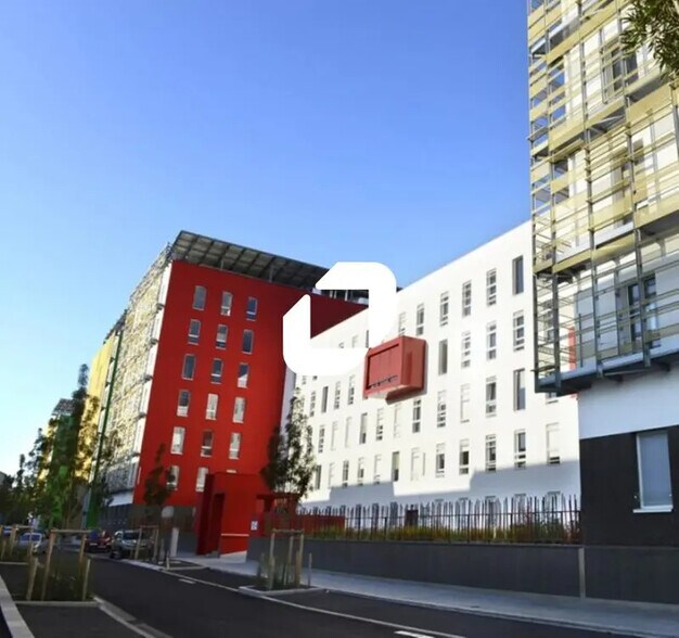 Bureau dans Grenoble à louer - Photo du bâtiment - Image 1 de 1