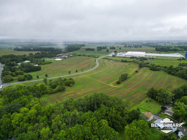 1 Horseshoe Blvd, Avon, NY à vendre - Photo du bâtiment - Image 3 de 6