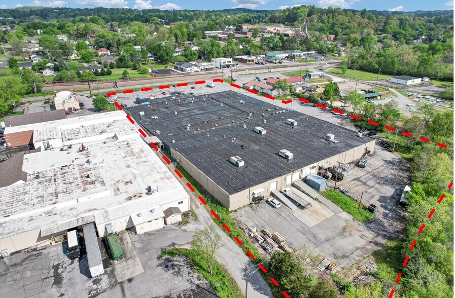 1904 W Emory Rd, Powell, TN à vendre - Photo du bâtiment - Image 2 de 36