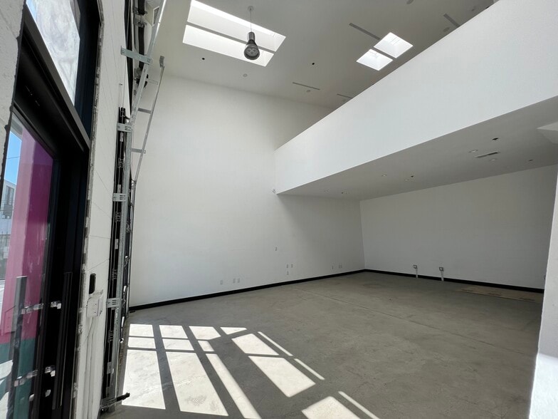 1633-1639 Electric Ave, Venice, CA for lease - Interior Photo - Image 2 of 21