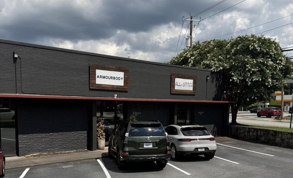 464-470 Armour Dr NE, Atlanta, GA for lease - Building Photo - Image 1 of 3