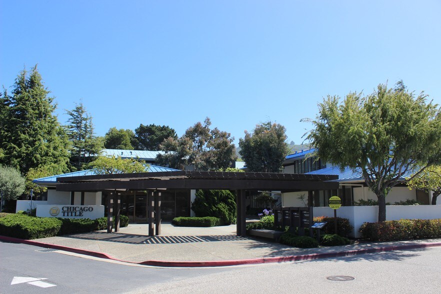 26607-26625 Carmel Center Pl, Carmel, CA à louer - Photo du bâtiment - Image 3 de 23