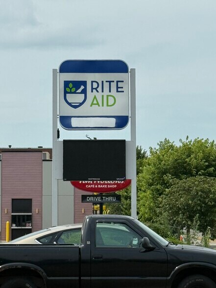 350 Niagara St, Buffalo, NY à louer - Photo du bâtiment - Image 1 de 7