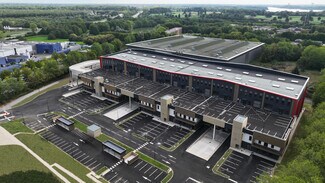 Plus de détails pour Local d'activités à louer