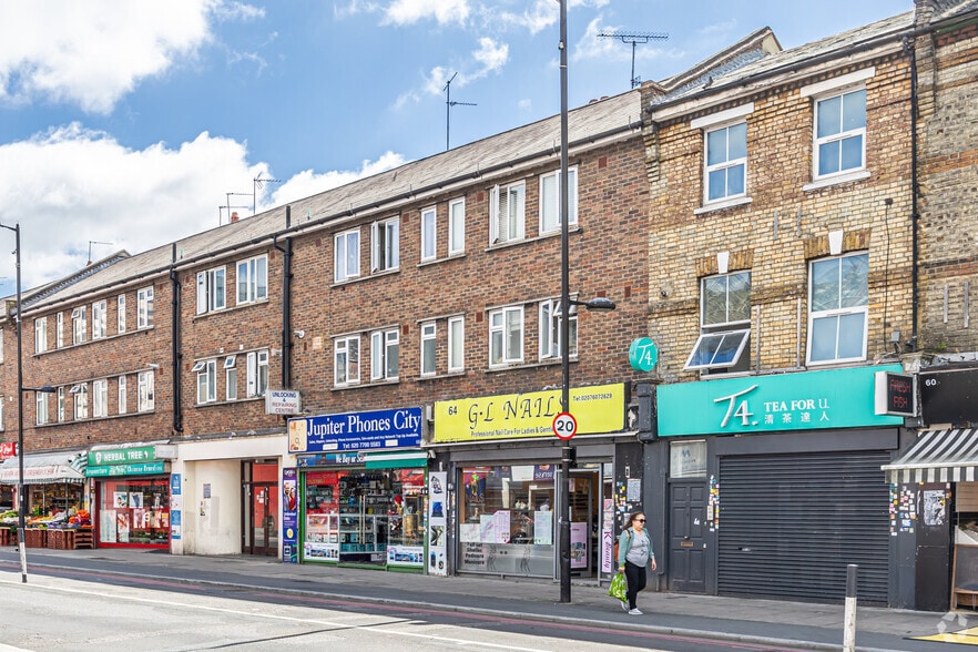 62 Seven Sisters Rd, London for lease - Building Photo - Image 2 of 5