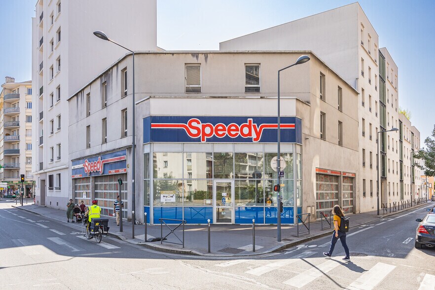 Retail in Villeurbanne for sale - Building Photo - Image 2 of 2