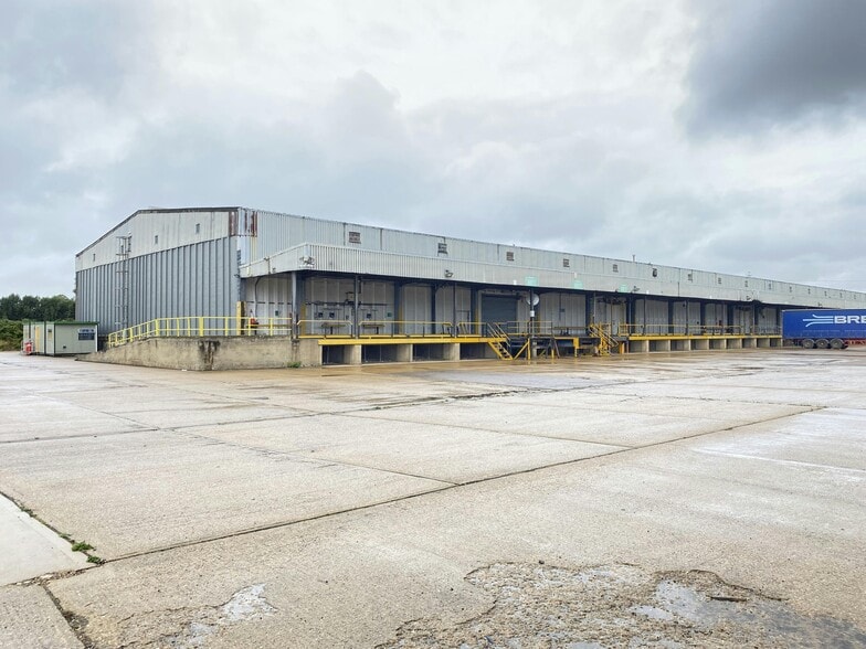 Bourne Enterprise Park, Tunnel Bank, Bourne for lease - Building Photo - Image 1 of 18