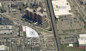 Plus de détails pour 72-10 Beach Channel Dr, Far Rockaway, NY - Commerce de détail à louer