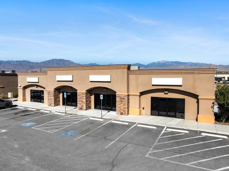 1541 E Basin Ave, Pahrump, NV à vendre - Photo du bâtiment - Image 2 de 6