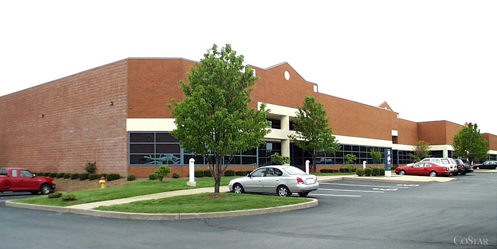 10 Sunnen Dr, Maplewood, MO à louer Photo principale- Image 1 de 4