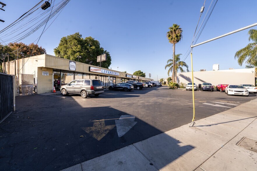 5960-5964 Florence Ave, Bell Gardens, CA à vendre - Photo du bâtiment - Image 3 de 18