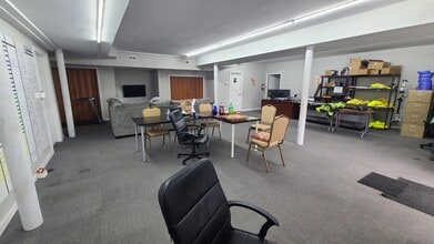 9 Linwood Ave, Erlanger, KY for lease Interior Photo- Image 1 of 5