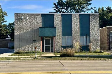 2200 11 Mile Rd, Berkley, MI for sale - Primary Photo - Image 1 of 7