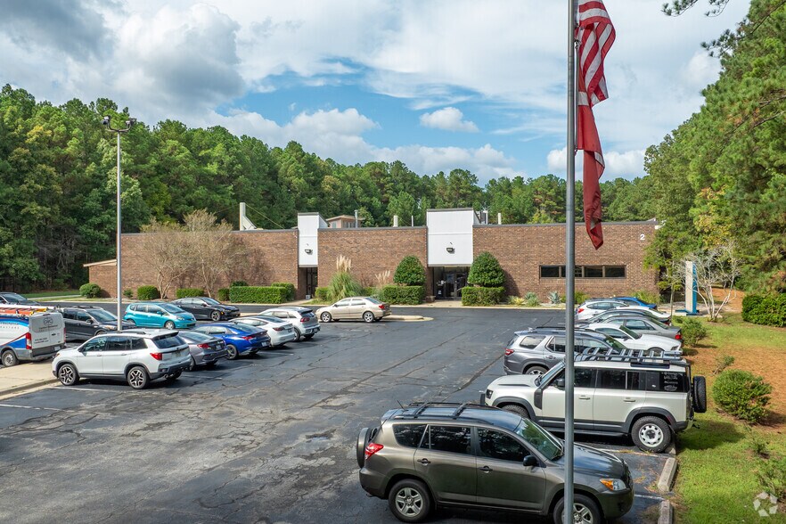 2 Triangle Dr, Research Triangle Park, NC à louer - Photo du bâtiment - Image 2 de 30
