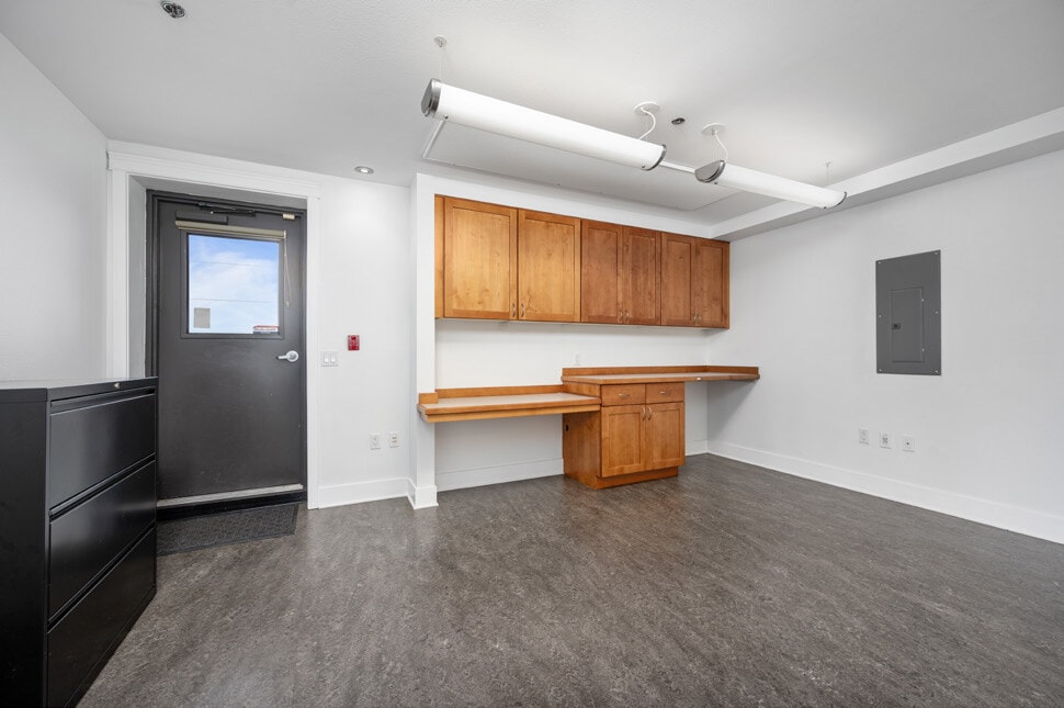 1015 Railroad Ave, Bellingham, WA 98225 - Unité 102 - - Photo intérieure - Image 2 of 6