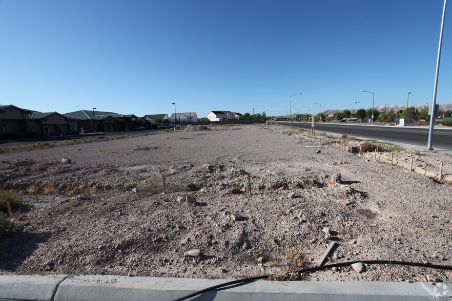 9768 Gilespie St, Las Vegas, NV à vendre - Photo principale - Image 1 de 3