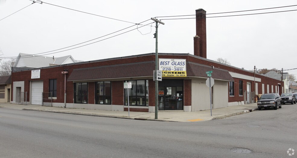 326-328 Troy St, Dayton, OH à louer - Photo principale - Image 1 de 3