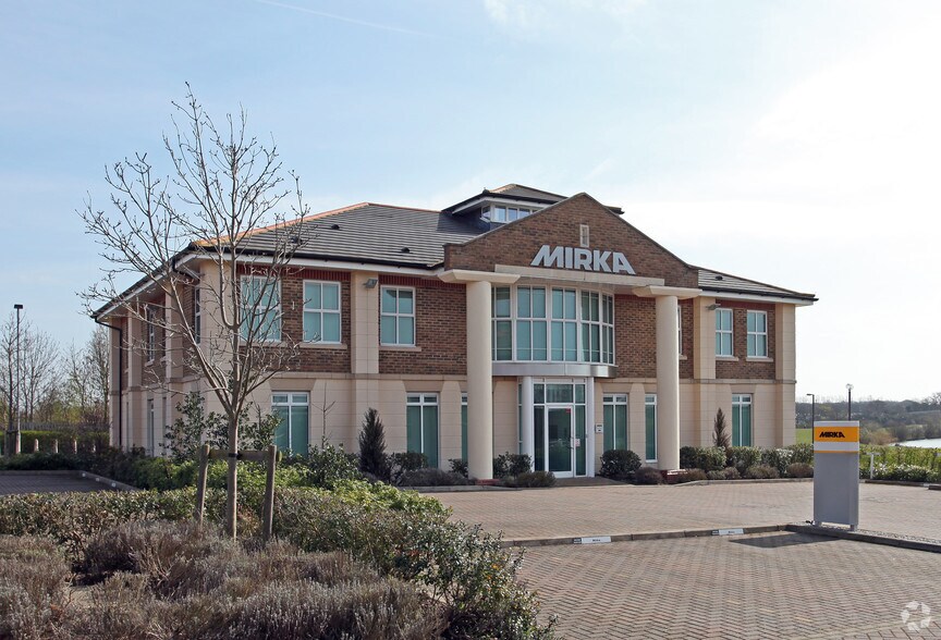 27-33 Shirwell Cres, Milton Keynes à louer - Photo du bâtiment - Image 3 de 8