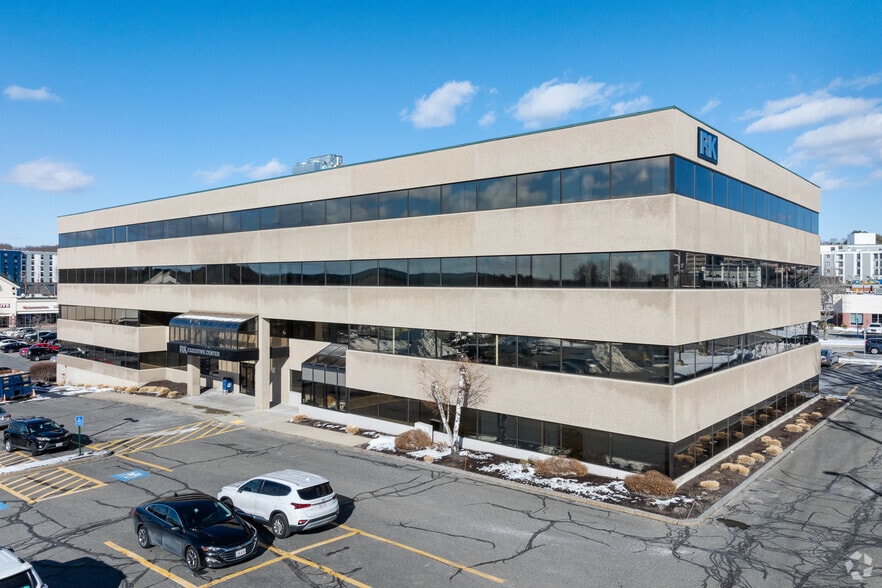 201 Boston Post Rd W, Marlborough, MA for lease - Building Photo - Image 1 of 5